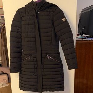 Bernardo Black Hooded Puffer Coat